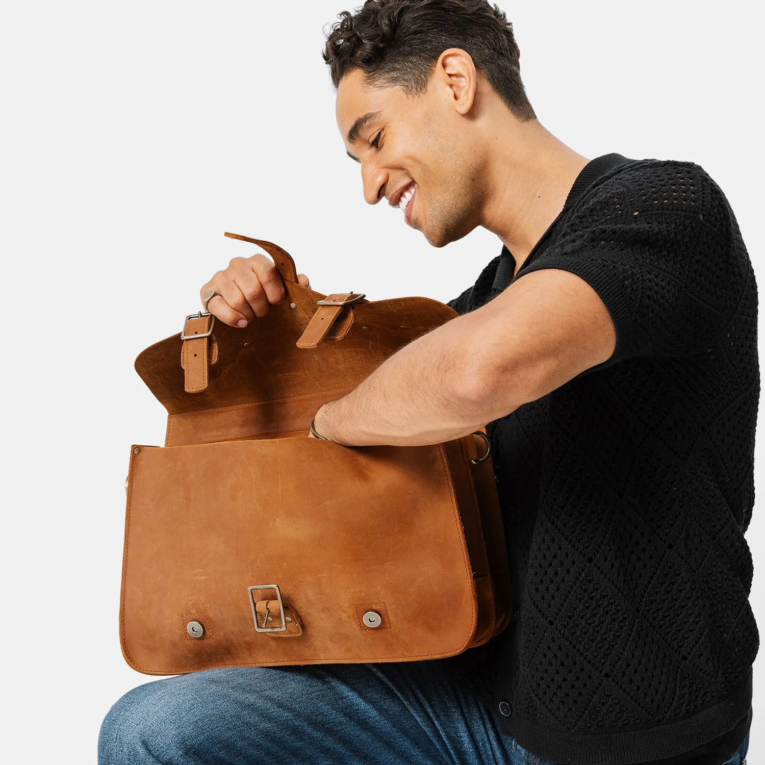 Classic XL Messenger Bag