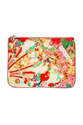 SMALL CANVAS CLUTCH KIMONO KISSES