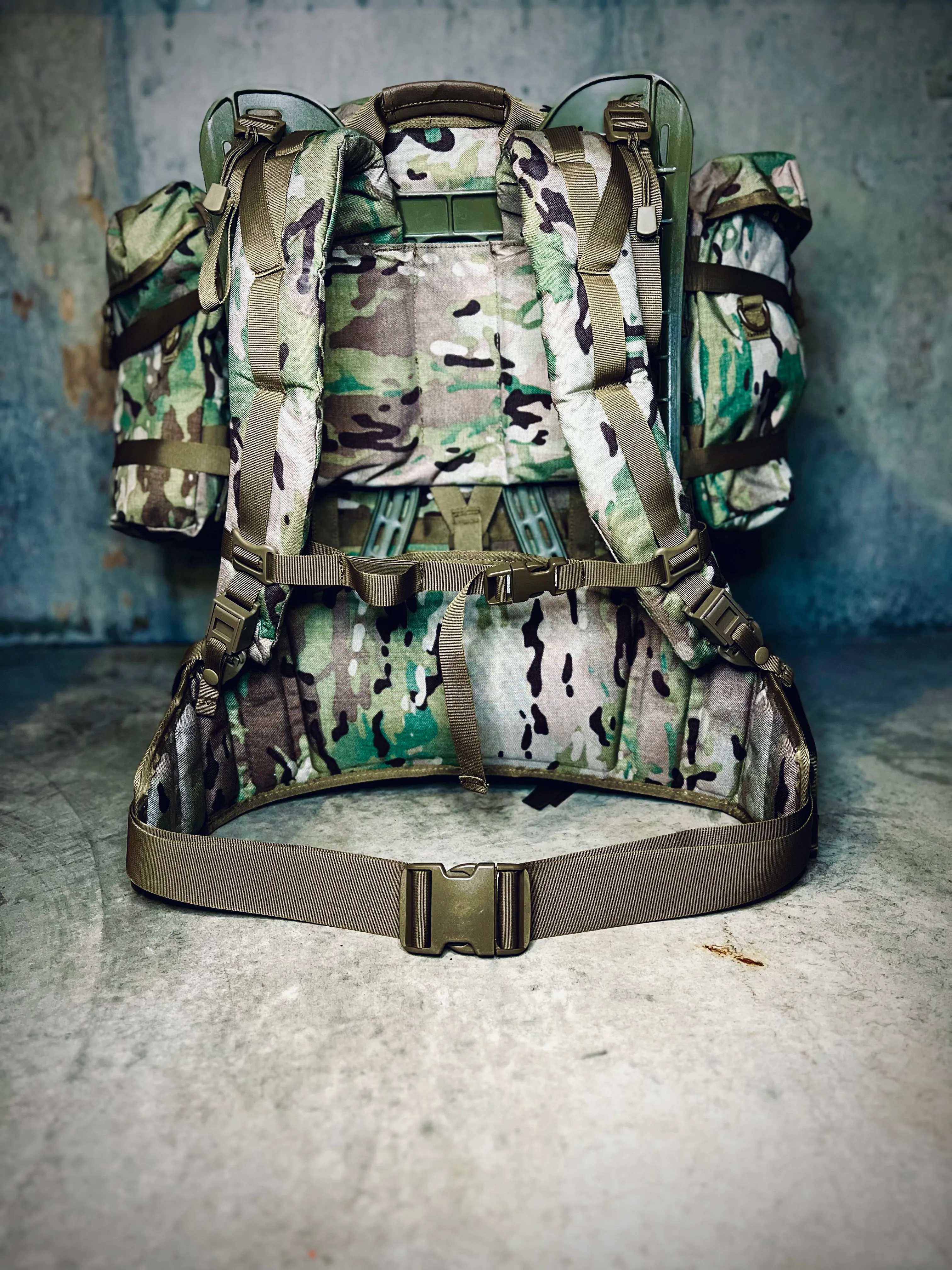 US Army MOLLE II Large Pack - Rucksack with Frame - OCP